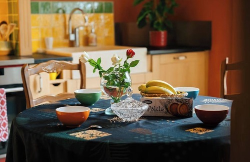 Hede House | Romantic Retreat at Villa La Côte du Chat - Top-Rated Amenities