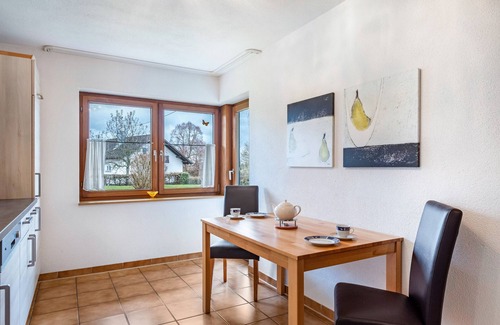Uehlingen-Birkendorf Apartment | Vacation apartment “Wiesengrund” for 2 - 4 persons and 2 bedrooms