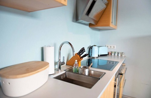 Ludwigshafen Apartment | Comfortable Apartment for 4 in Bodman-Ludwigshafen