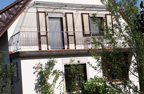 Stein Apartment | Top-Rated Vacation Apartment Unnerm Keeshawwe for Families