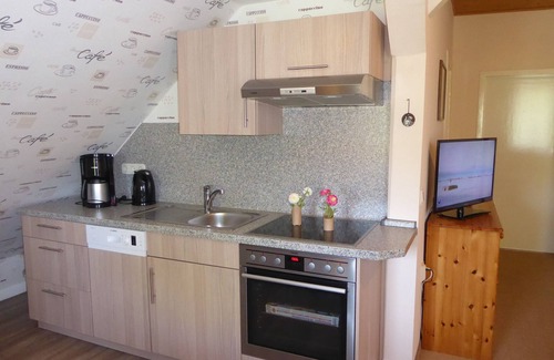 Presen Apartment | Cozy Apartment for 4 in Fehmarn with Kitchen Amenities