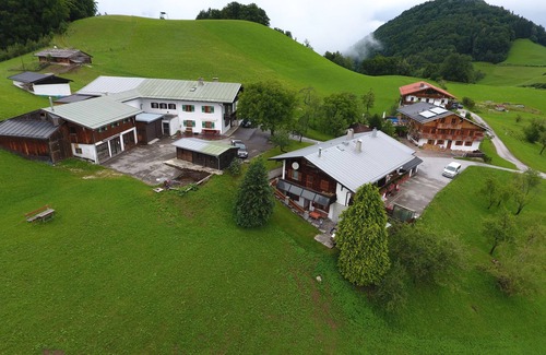 Marktschellenberg Apartment | Serene Retreat: Family-Friendly Apartment with Panoramic Views