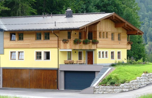 Marktschellenberg Apartment | Perfect Family Retreat: Kehlstein 2-Bedroom Apartment