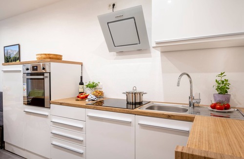 Schneefelden Apartment | Cozy Marktschellenberg Vacation Apartment for the Family