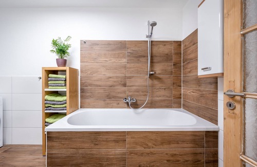 Schneefelden Apartment | Cozy Marktschellenberg Vacation Apartment for the Family