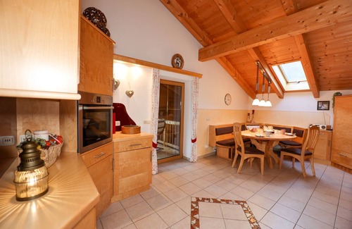Marktschellenberg Apartment | Cozy Vacation Apartment with Balcony and Ocean View