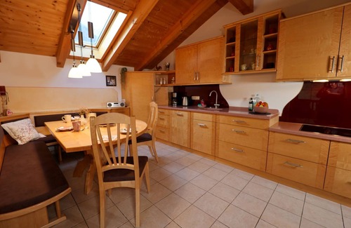 Marktschellenberg Apartment | Cozy Vacation Apartment with Balcony and Ocean View