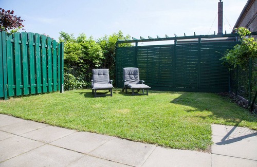 Westermarkelsdorf Apartment | Cozy Oceanfront Apartment for 2 in Westermarkelsdorf
