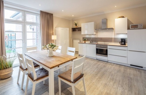 Westermarkelsdorf Apartment | Spacious Apartment for 6 with Oceanfront Views