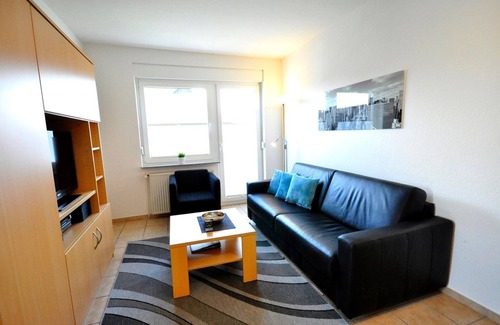 Neuharlingersiel Apartment | Welcoming Vacation Apartment at Deichringstr. 10, Juist