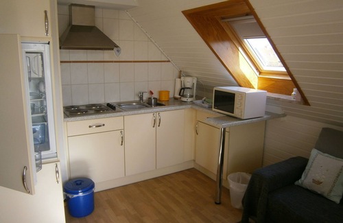 Burg auf Fehmarn Apartment | Cozy Apartment for 2 in Fehmarn OT Burg with Kitchen