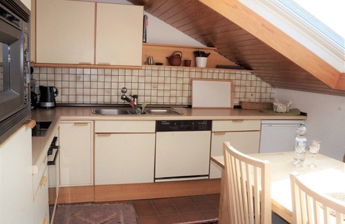 Waggershausen Apartment | Oceanfront Apartment for 3 Guests in Friedrichshafen