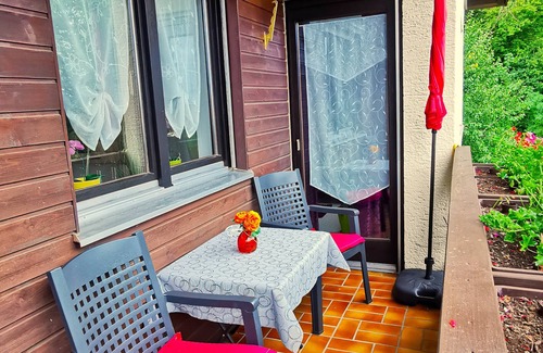 Traunreut Apartment | Family-Friendly Vacation Apartment for Up to 5 Guests