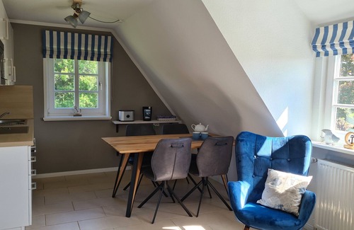 Wrixum Apartment | Ideal Family Getaway: Cozy Apartment for 4 in Wrixum