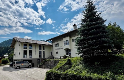 Berchtesgaden Apartment | Cozy Obersalzberg Retreat with Pool & Spa for Couples