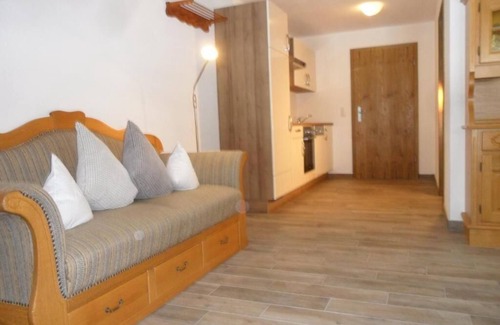 Berchtesgaden Apartment | Cozy Vacation Apartment Frauenschuh for 1-3 Guests