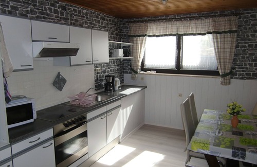 Ebermannsdorf Apartment | Cozy Ocean View Apartment for 2 in a Peaceful Setting