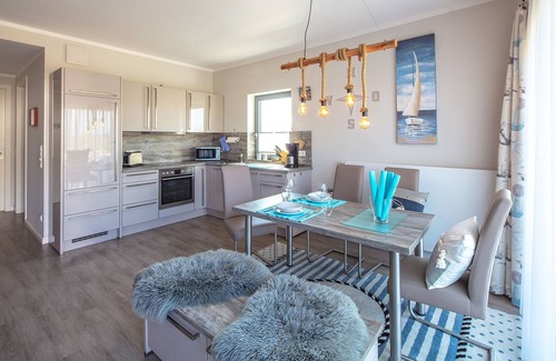 Heiligenhafen Apartment | Cozy Apartment for 2 in Heiligenhafen with Kitchen