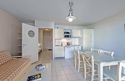 Plougonvelin Apartment | Cozy Vacation Apartment with Oceanfront Views in Brittany