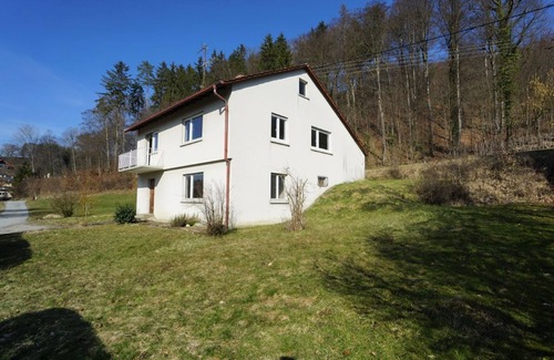 Stockach Apartment | Cozy Vacation Apartment with Kitchen & Breakfast Included