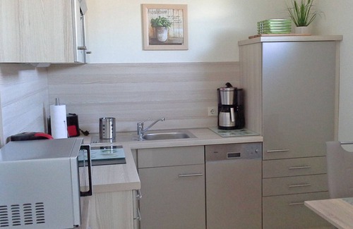 Scharfenberg Apartment | Cozy Ocean View Apartment with Kitchen & Breakfast Included