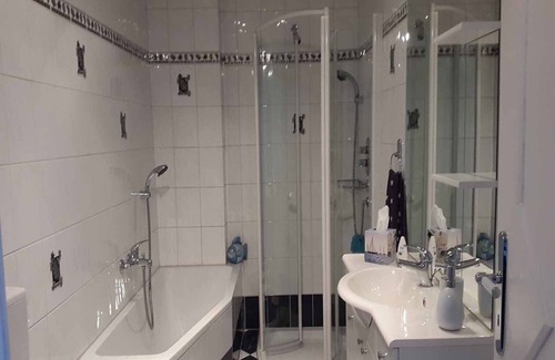 Scharfenberg Apartment | Cozy Ocean View Apartment with Kitchen & Breakfast Included