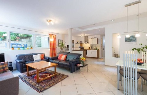Ueberlingen Apartment | Cozy Oceanfront Apartment for 6 Guests in Überlingen