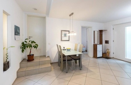 Ueberlingen Apartment | Cozy Oceanfront Apartment for 6 Guests in Überlingen
