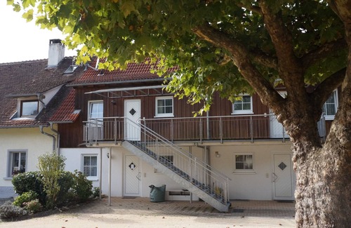 Daisendorf Apartment | Cozy 4-Person Apartment with Ocean View in Daisendorf