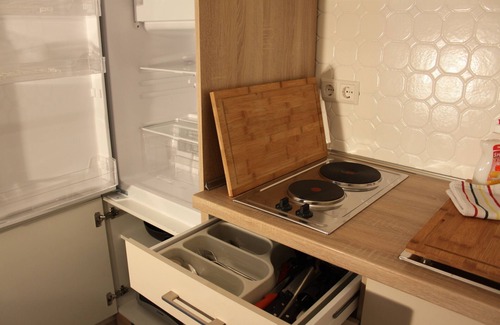 Lingen Apartment | Cozy Apartment for 2 in Lingen (Ems) with Kitchen Access