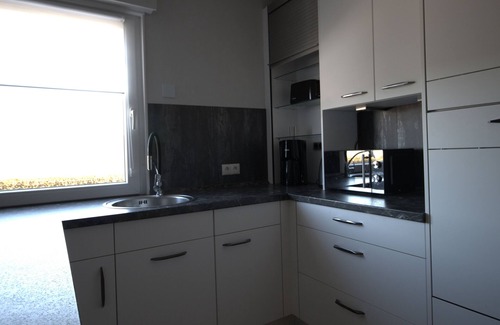 Neukirchen Apartment | Spacious Neukirchen Apartment for 7 with Ocean Views