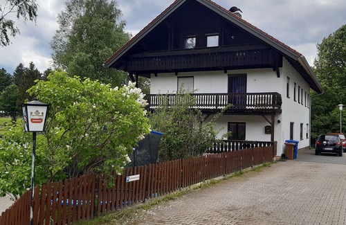 Neuschoenau Apartment | Spacious Apartment for 6 Guests in Neuschönau