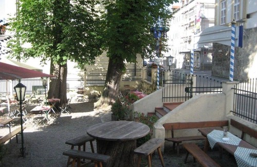 Altotting Apartment | Charming Vacation Apartment at Altstadthotel Schex