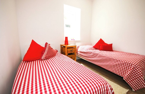 Wentow Condo | Serene Alpin 1 Apartment by the Lake - Pet Friendly Retreat