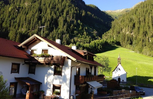 Kaunertal Apartment | Spacious Kaunertal Apartment for 6 with Pool & Pet Access