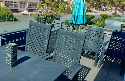 Ostseebad Dierhagen Apartment | Oceanfront Apartment for 4 Guests in Dierhagen - Rated 10/10