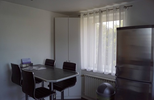Lotte Apartment | Stylish Apartment for 3 with Ocean View in Osnabrück