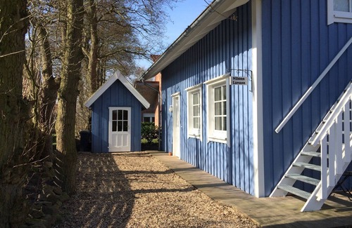 Papenburg Apartment | Family-Friendly Apartment for 4 in Papenburg - Top Rated!