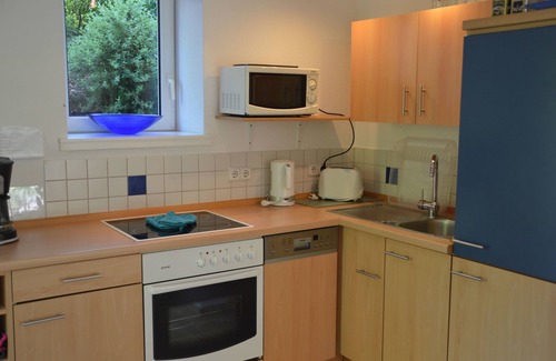 Schonberg Apartment | Comfortable Apartment for 4 with Kitchen in Schönberg