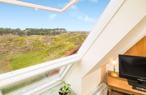 Baltrum Apartment | Cozy Oceanfront Apartment for 3 Guests in Baltrum