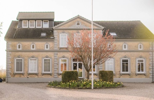 Sahrensdorf Apartment | Cozy Apartment for 6 with Ocean View in Fehmarn