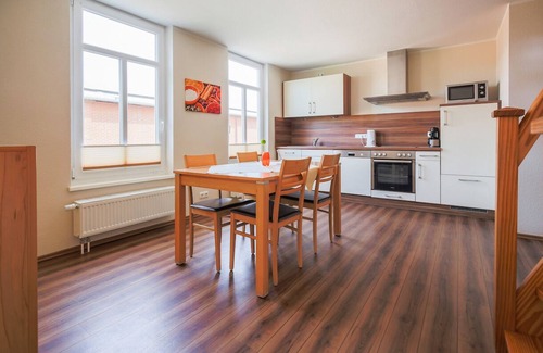 Sahrensdorf Apartment | Spacious 75m² Apartment for 6 with Oceanfront Views