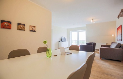 Sahrensdorf Apartment | Cozy Apartment for 6 with Oceanfront Views in Fehmarn