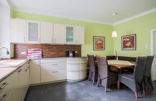 Sahrensdorf Apartment | Spacious Apartment for 10 with Ocean View in Fehmarn
