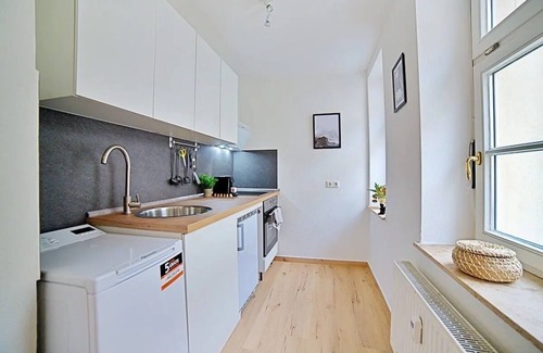 Stotteritz Apartment | Cozy Leipzig Apartment for 2 Guests with Kitchen Access