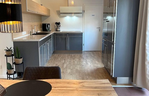 Oeding Apartment | Spacious 130m² Apartment for 6 Guests in Südlohn