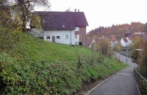 Zimmern ob Rottweil Apartment | Top-Rated Apartment for 4 in Stetten with Pet-Friendly Perks