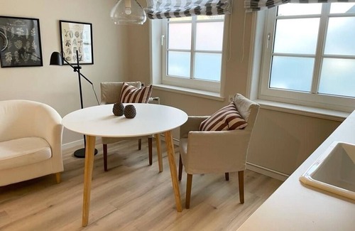 Utersum Apartment | Cozy Utersum Apartment for 2 with Kitchen and Pet Access
