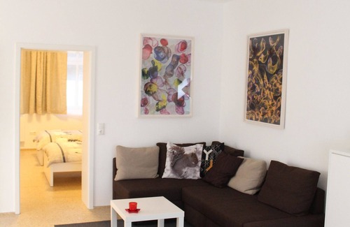 Zulpich Apartment | Spacious Zülpich Apartment for 5 Guests - Pet Friendly