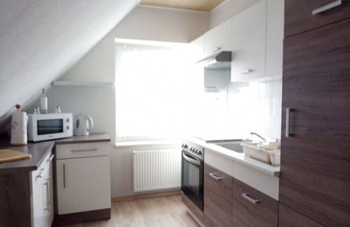 Kneese Dorf Apartment | Cozy Apartment for 3 in Kneese with Kitchen Amenities